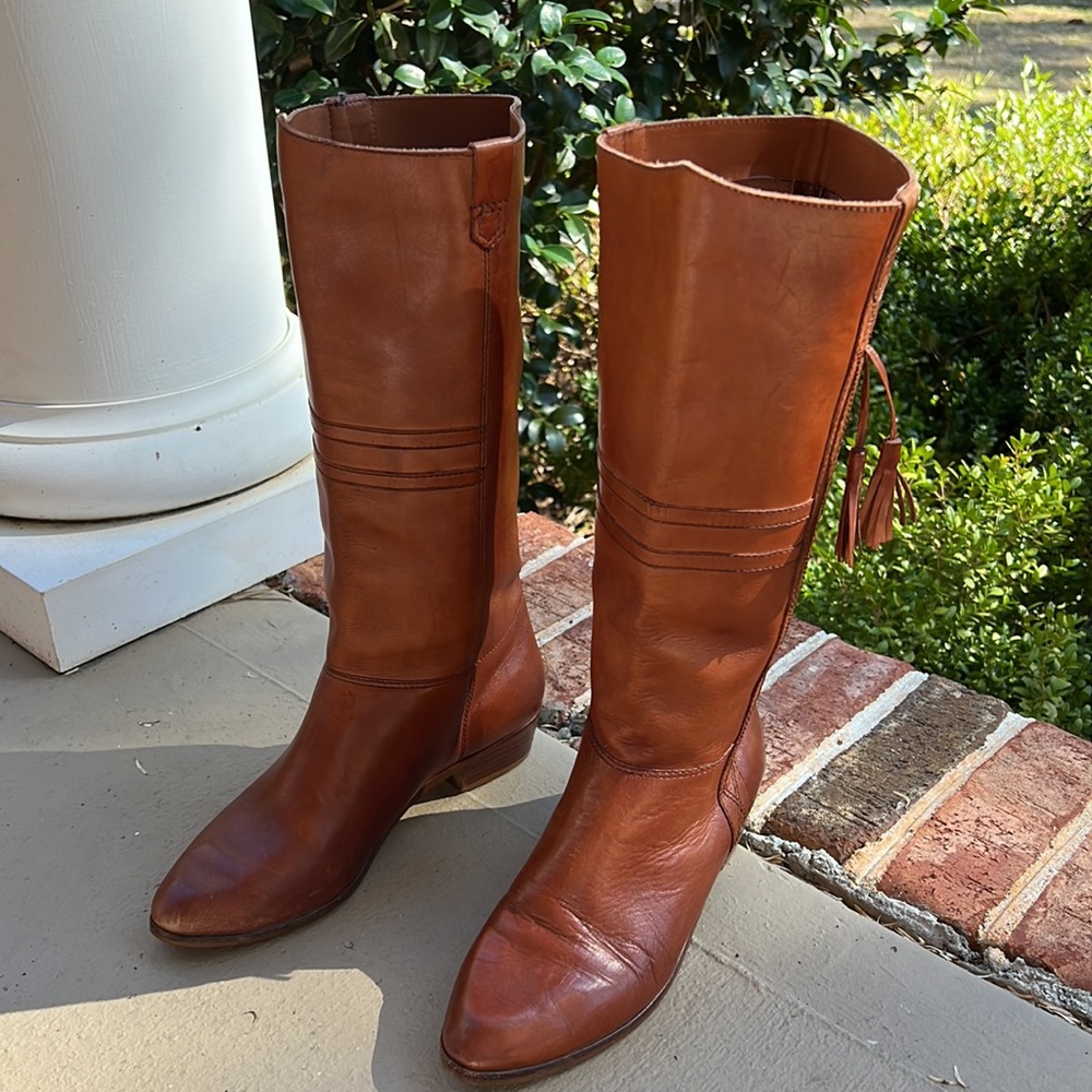 Vintage Kinney whiskey brown leather flat boots with tassels size 7M